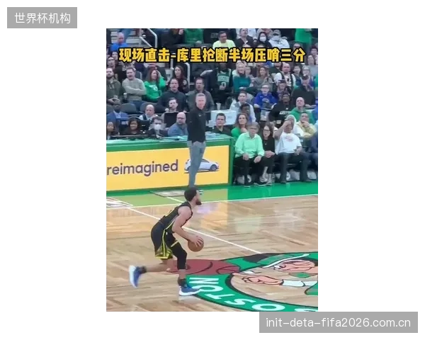 塔图姆在攻防两端展现统治力,高效得分同时保护了球队的后场篮板。 塔图姆在攻防两端展现统治力,高效得分同时保护了球队的后场篮板。